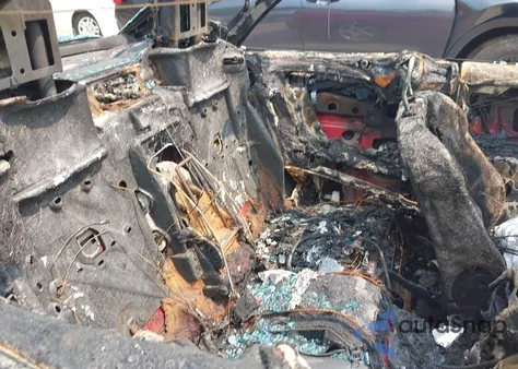 2005 Mercedes-Benz Clk 500 from USA, damaged, VIN WDBTK75J85F161393